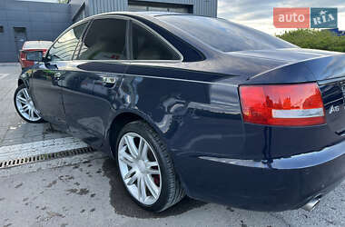 Седан Audi A6 2004 в 
