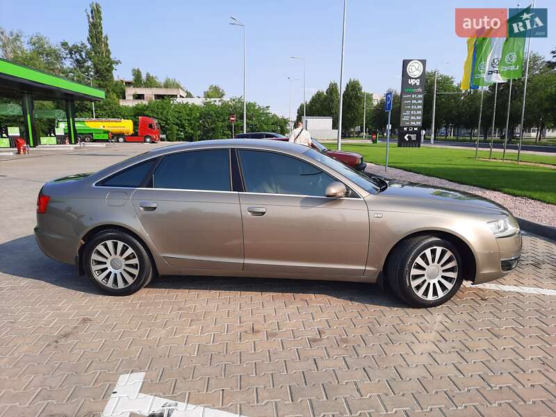 Седан Audi A6 2005 в Кременчуге
