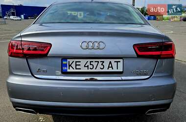 Седан Audi A6 2015 в 