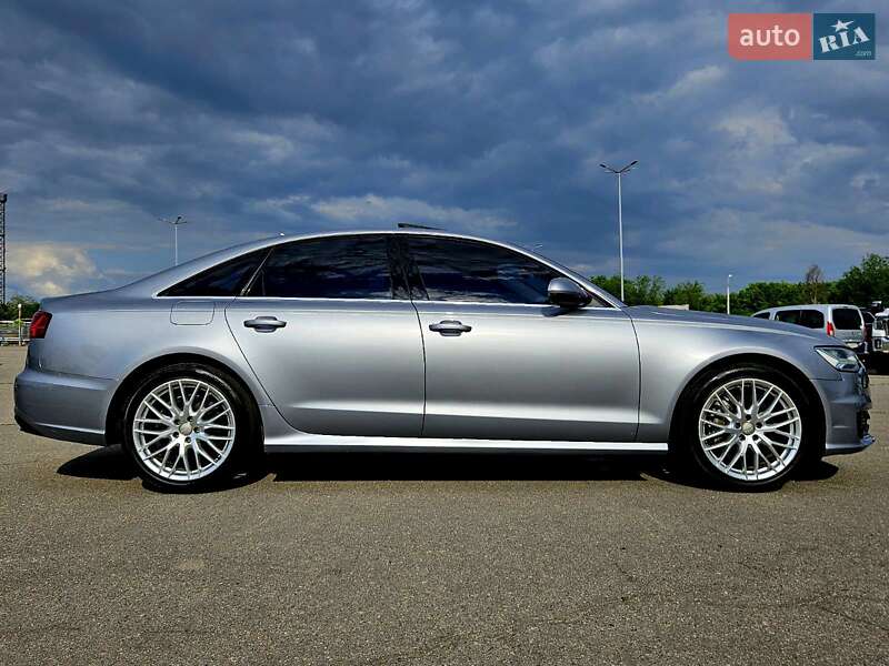 Седан Audi A6 2015 в Дніпрі
