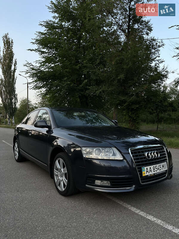 Седан Audi A6 2009 в 