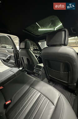 Седан Audi A6 2021 в 