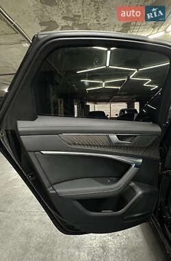 Седан Audi A6 2021 в 