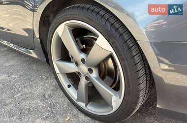 Седан Audi A6 2013 в 
