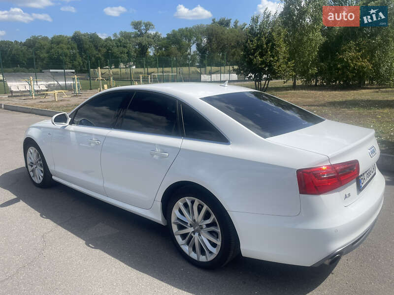 Седан Audi A6 2013 в Александрие