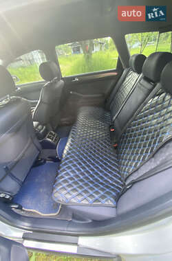 Универсал Audi A6 2001 в 
