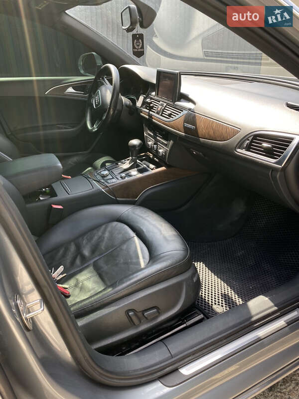Седан Audi A6 2012 в Киеве