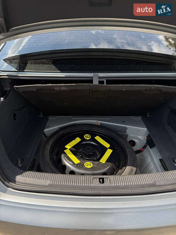 Седан Audi A6 2012 в Киеве