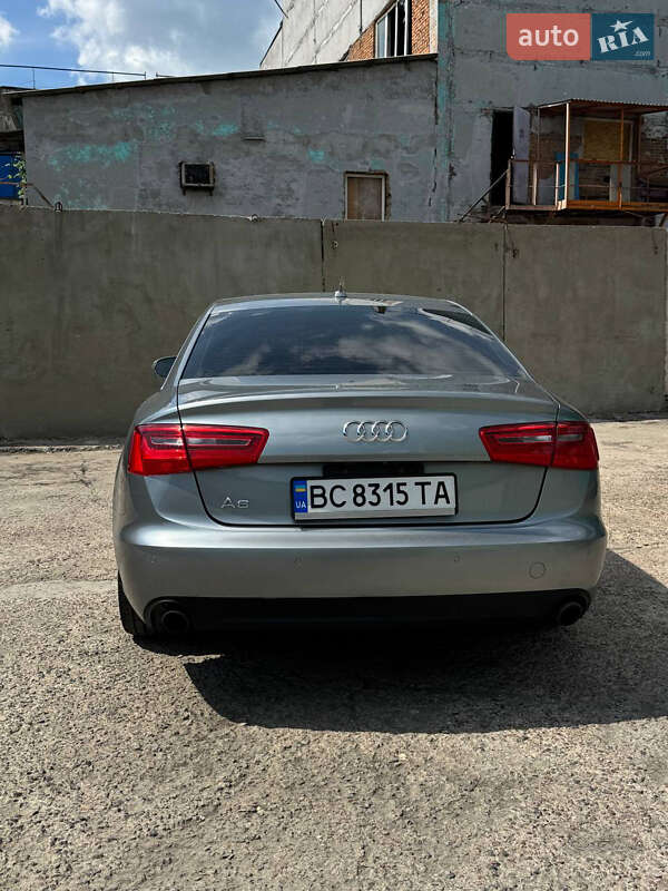 Седан Audi A6 2012 в Киеве