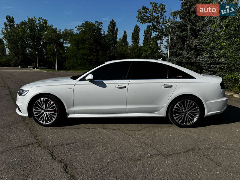 Седан Audi A6 2015 в Южноукраїнську