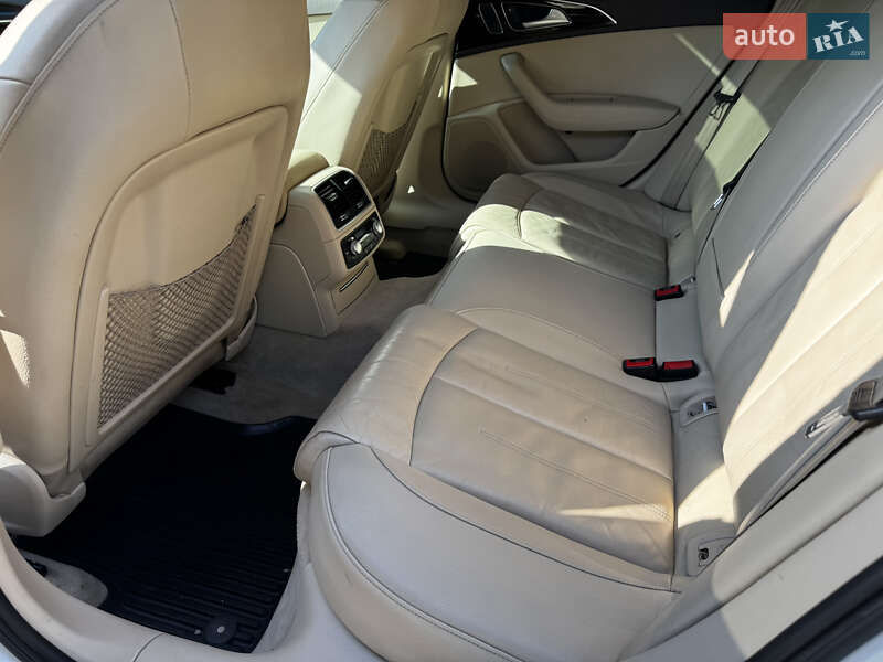 Седан Audi A6 2015 в Южноукраїнську