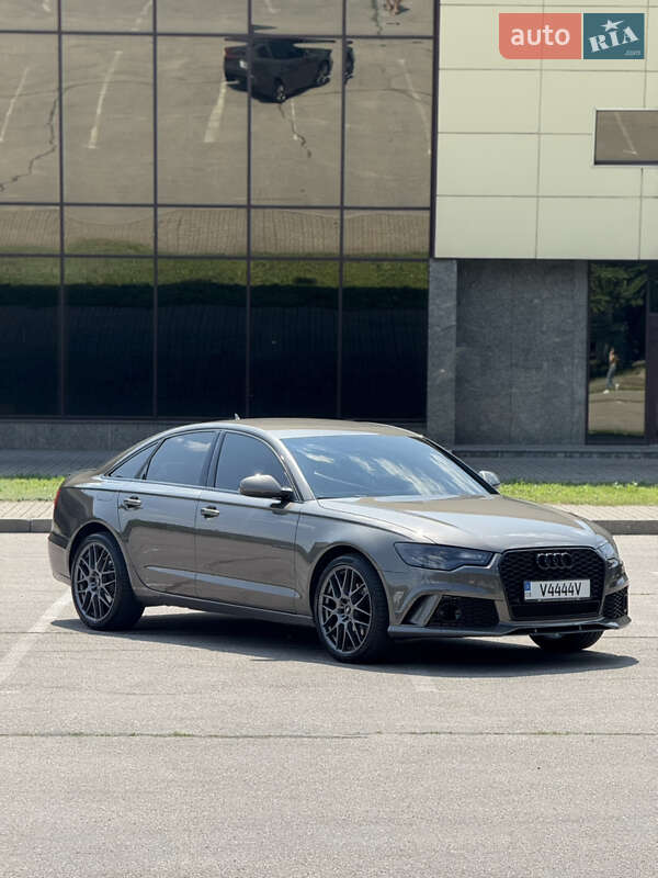 Седан Audi A6 2012 в 