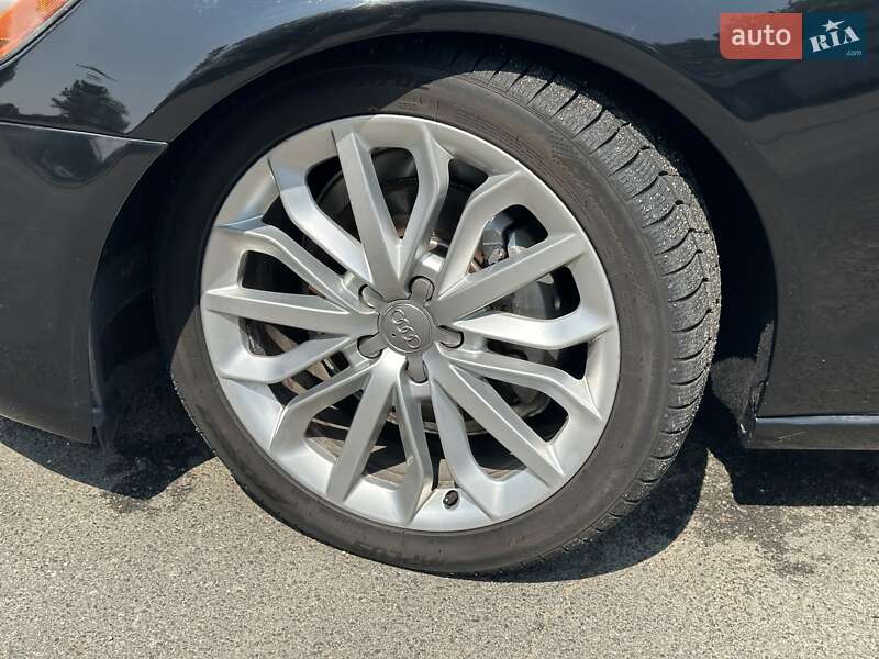 Седан Audi A6 2012 в Киеве