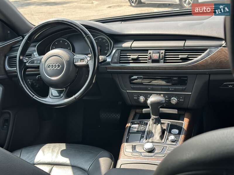 Седан Audi A6 2012 в Киеве