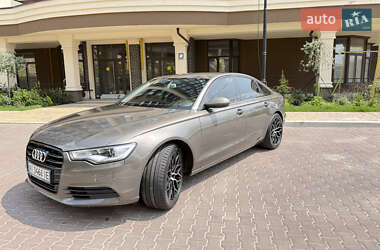 Седан Audi A6 2011 в 