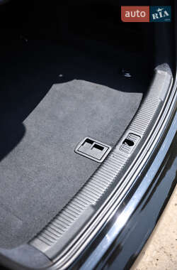 Седан Audi A6 2014 в 