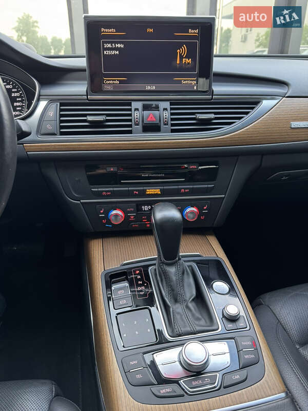 Седан Audi A6 2015 в Киеве
