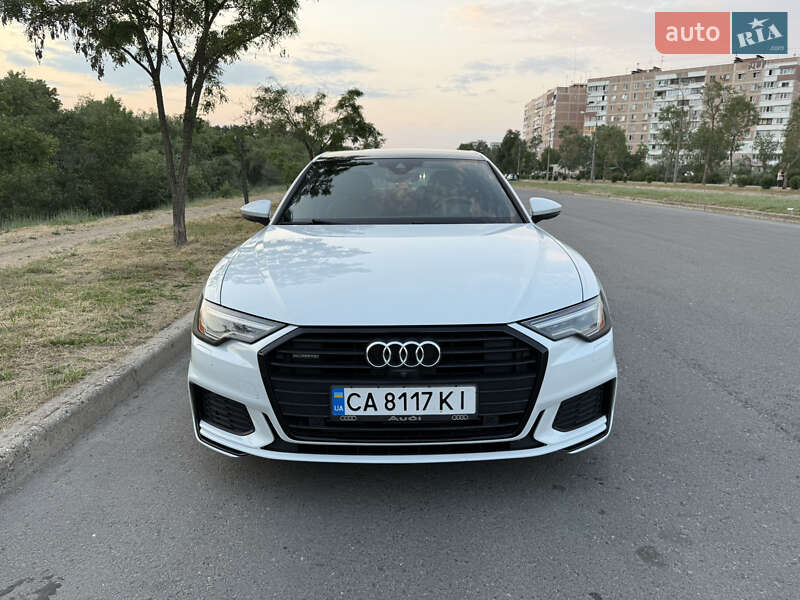 Седан Audi A6 2020 в 