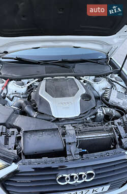 Седан Audi A6 2020 в 