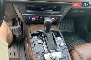 Седан Audi A6 2015 в 