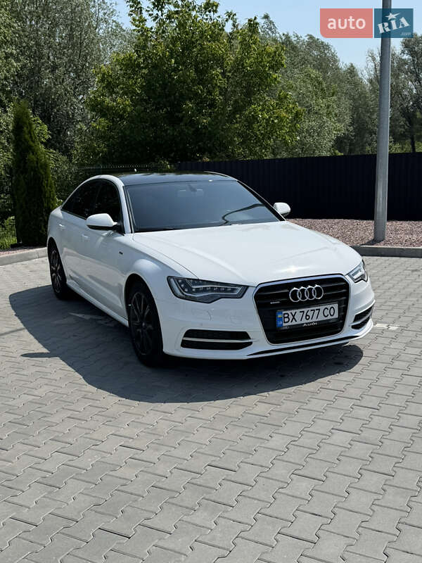 Седан Audi A6 2012 в 