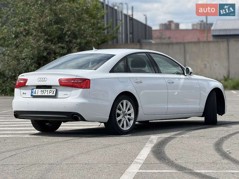 Седан Audi A6 2014 в Киеве