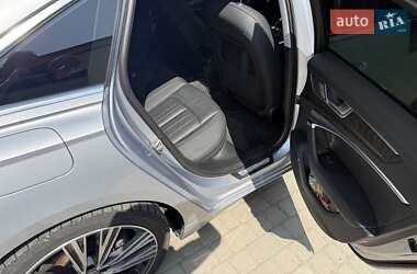 Седан Audi A6 2019 в 