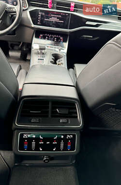 Седан Audi A6 2018 в 