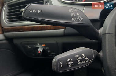 Седан Audi A6 2015 в 