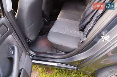Универсал Audi A6 2004 в 