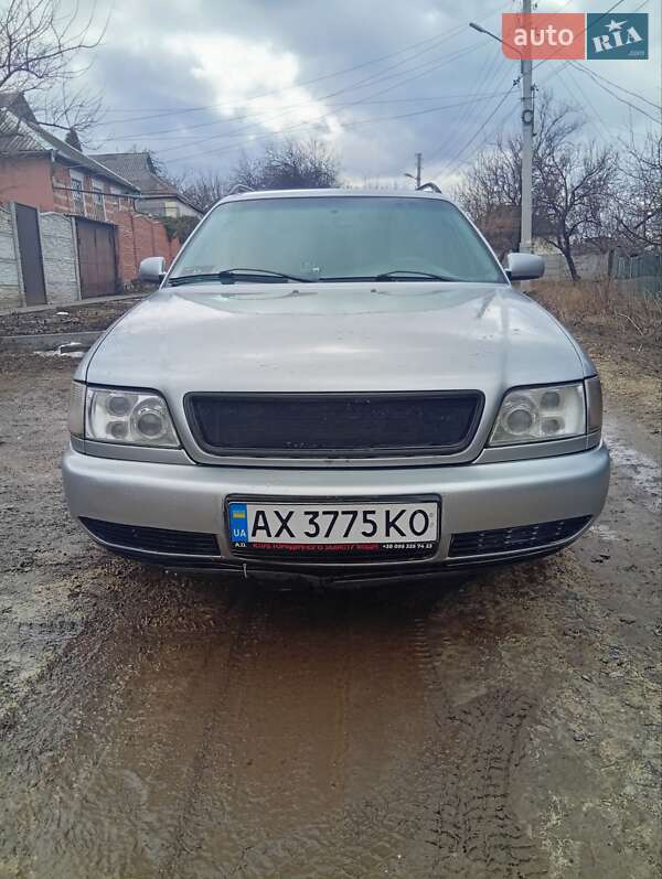 Универсал Audi A6 1997 в 