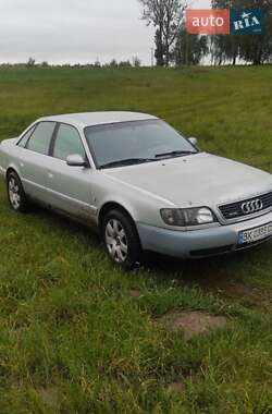 Седан Audi A6 1996 в Клевані