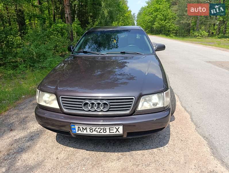 Седан Audi A6 1995 в 