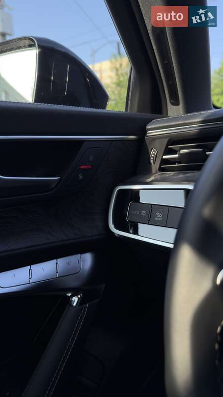 Седан Audi A6 2023 в Львове