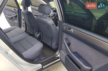 Седан Audi A6 2002 в 