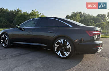 Седан Audi A6 2019 в 