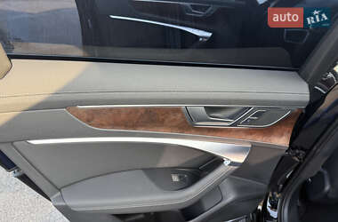 Седан Audi A6 2019 в 