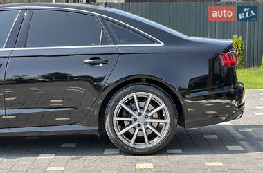 Седан Audi A6 2015 в 