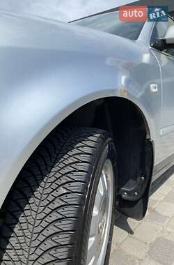 Седан Audi A6 1998 в 