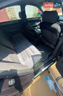 Седан Audi A6 2000 в 
