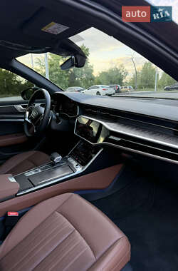 Седан Audi A6 2022 в 