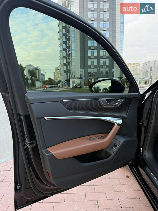 Седан Audi A6 2022 в Киеве