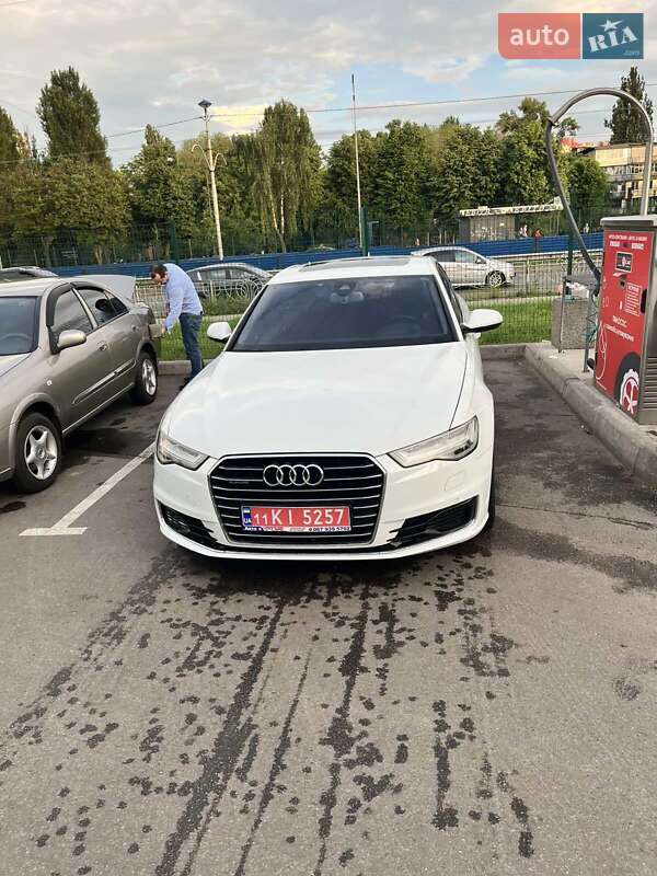 Седан Audi A6 2015 в Киеве