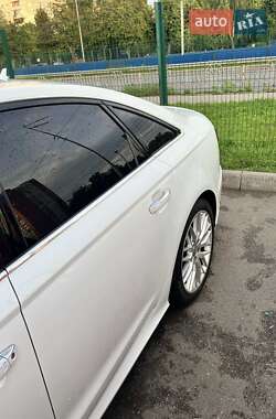 Седан Audi A6 2015 в 