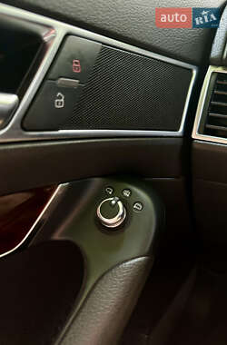 Седан Audi A6 2010 в 