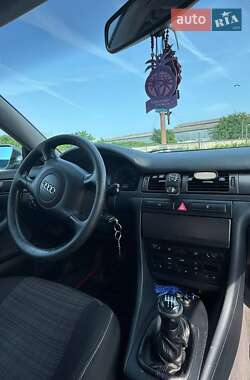 Седан Audi A6 1999 в 