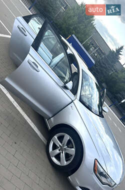 Седан Audi A6 2012 в 
