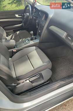 Седан Audi A6 2004 в 