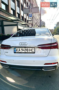Седан Audi A6 2018 в 