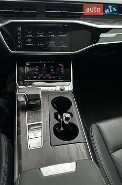 Седан Audi A6 2018 в 